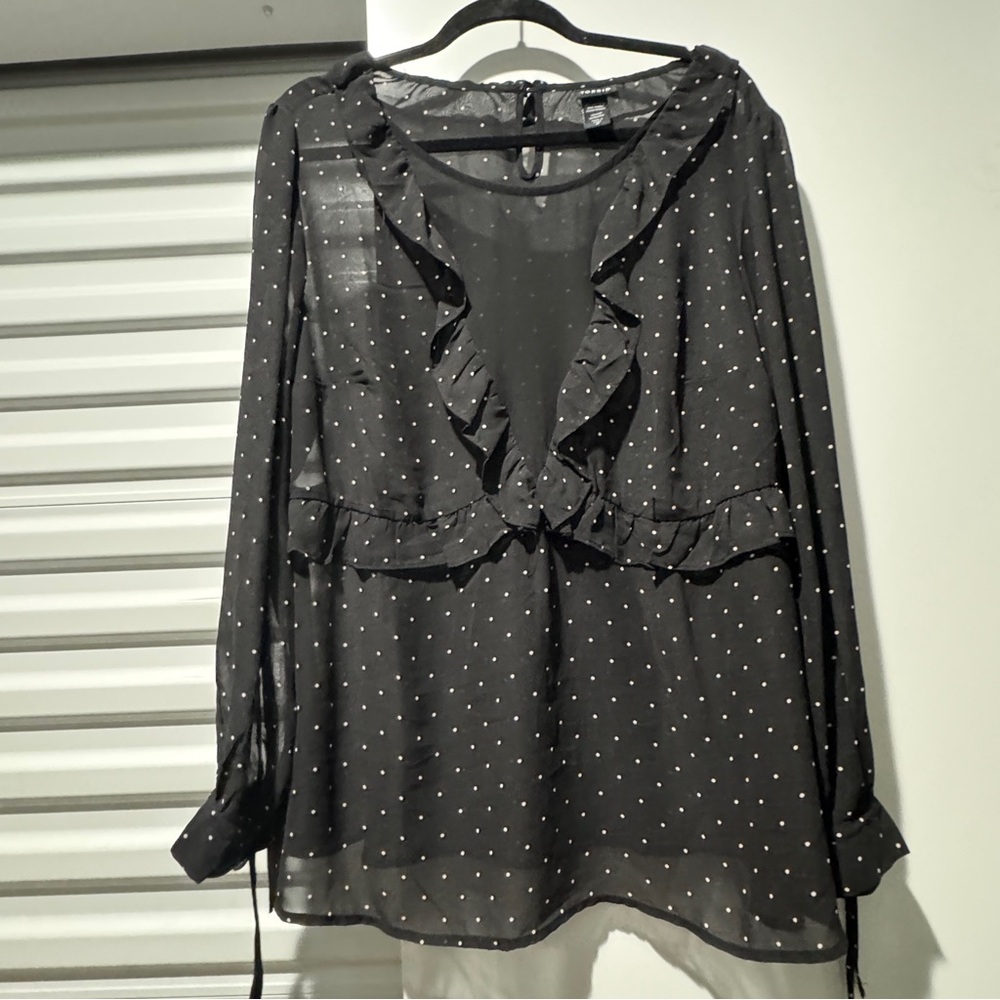 Torrid Black Puff Sleeve Ruffled Blouse